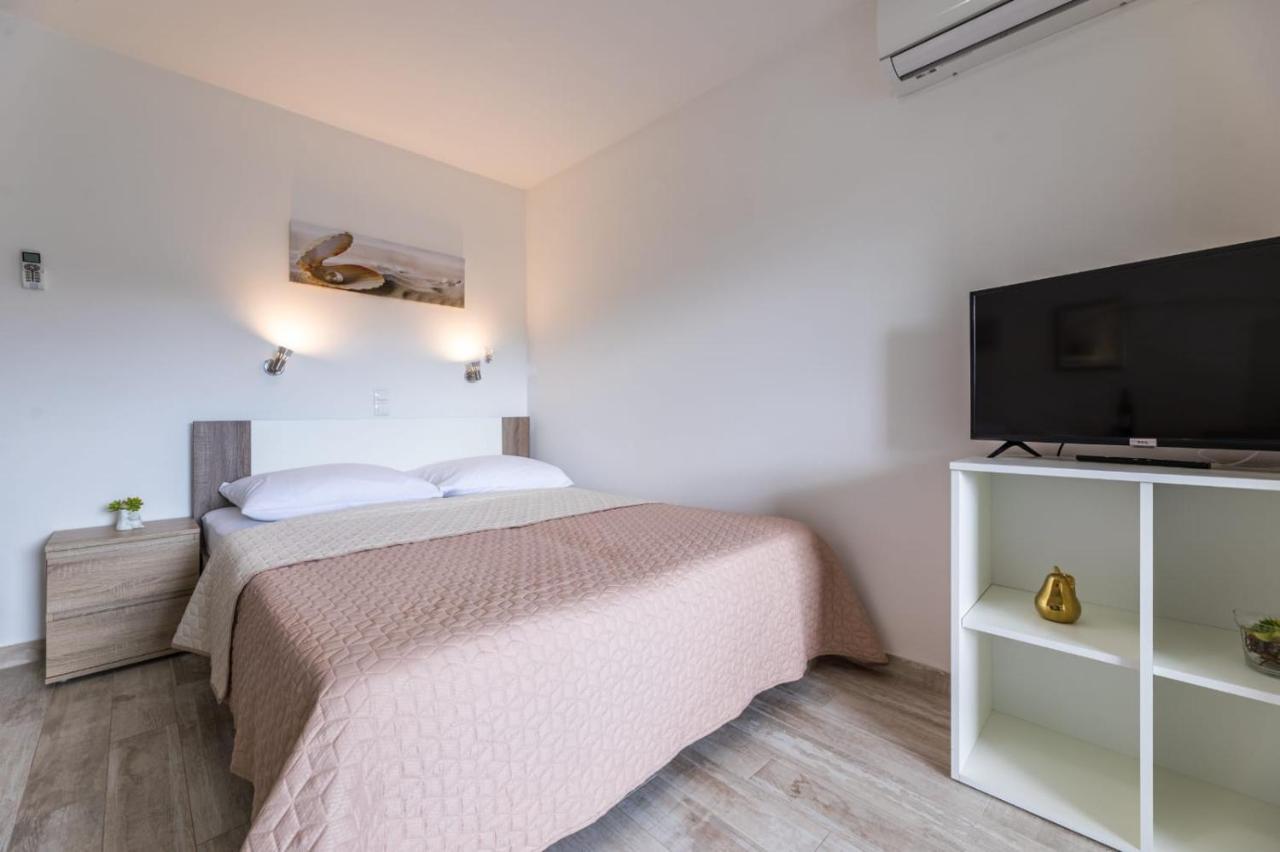 באסקה Apartments Augustinovic מראה חיצוני תמונה