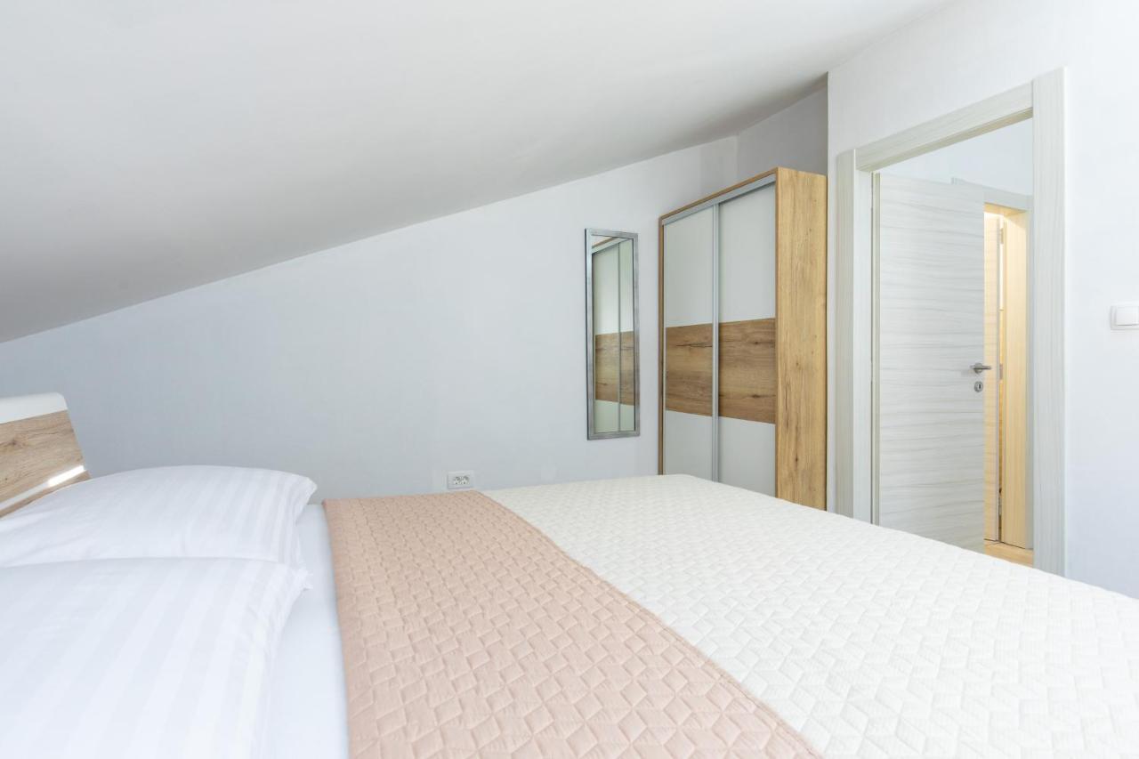 באסקה Apartments Augustinovic מראה חיצוני תמונה