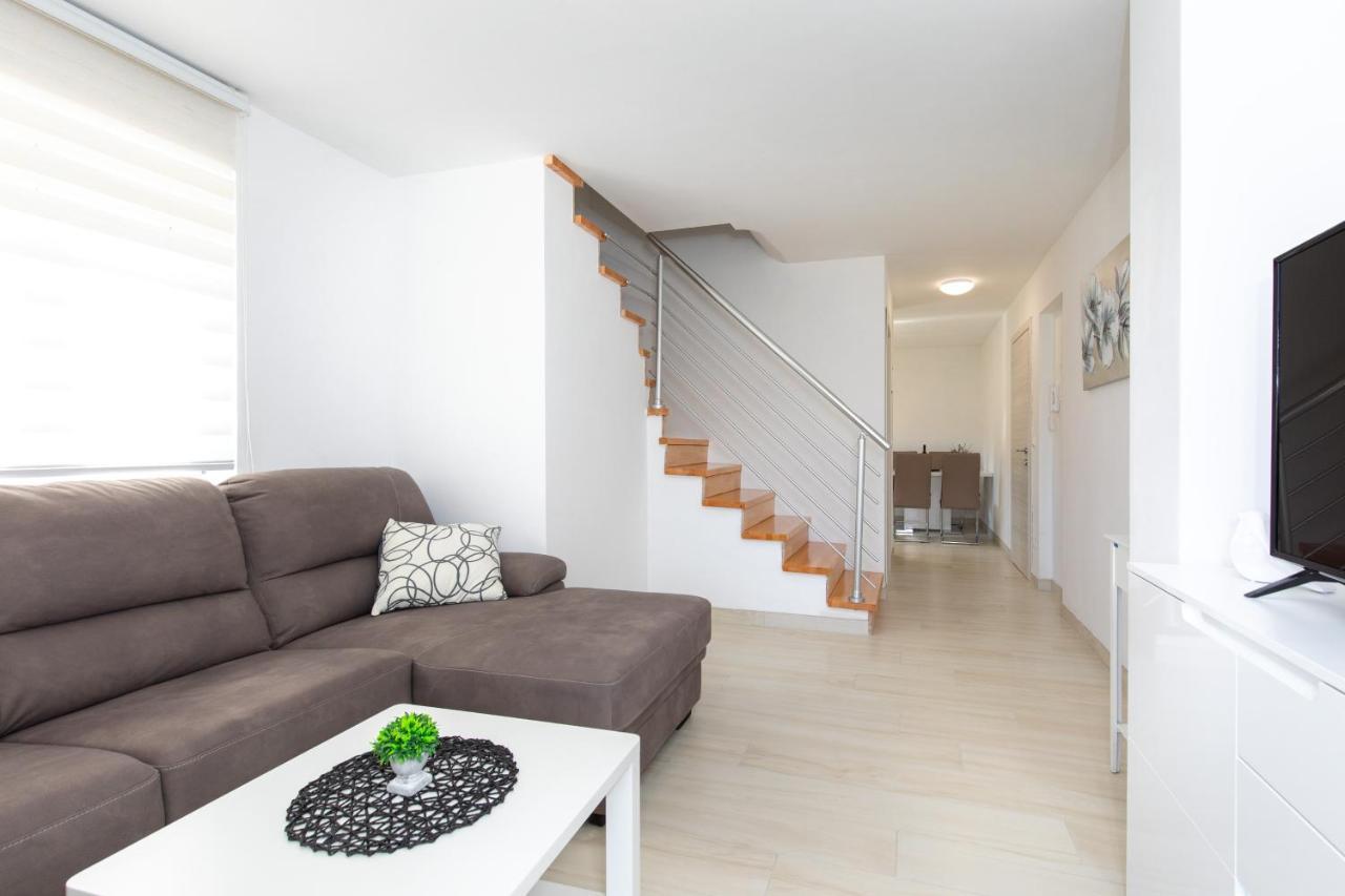 באסקה Apartments Augustinovic מראה חיצוני תמונה